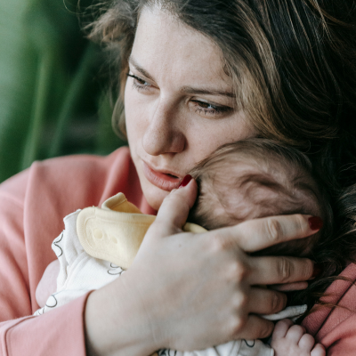 Croûtes de lait chez les bébés : les solutions naturelles