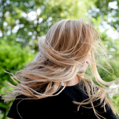 Quels soins naturels pour les cheveux secs ?