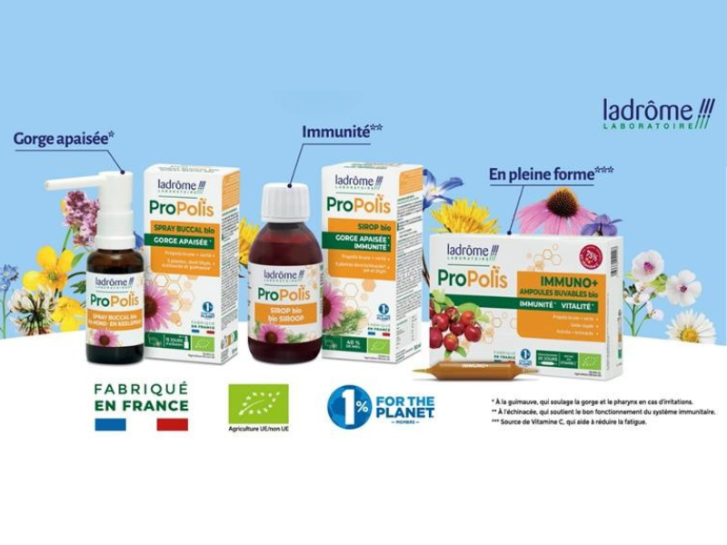 Charger la vidéo : &lt;p&gt;Nos formules sans ingrédients superflus sont élaborées à partir de plantes bio et du meilleur de la ruche : Propolis, Miel ou encore Gelée royale. &lt;/p&gt;&lt;p&gt;&lt;strong&gt;Nous élaborons notre extrait de Propolis bio de manière traditionnelle en France, au cœur de la Drôme. &lt;/strong&gt;La synergie de Propolis brune d’Europe et de Propolis verte du Brésil, associée à un procédé d’extraction à froid permet d’obtenir un extrait de haute qualité aux principes actifs préservés et variés.&lt;/p&gt;&lt;p&gt; Nos formules sont sans additif, sans conservateur et sans artifice (eau, sucre…).&lt;/p&gt;